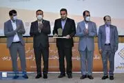 ​انتخاب الکترونیک موفق به دریافت تندیس زرین جایزه ملی نوآوری ایران شد


