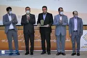 ​انتخاب الکترونیک موفق به دریافت تندیس زرین جایزه ملی نوآوری ایران شد

