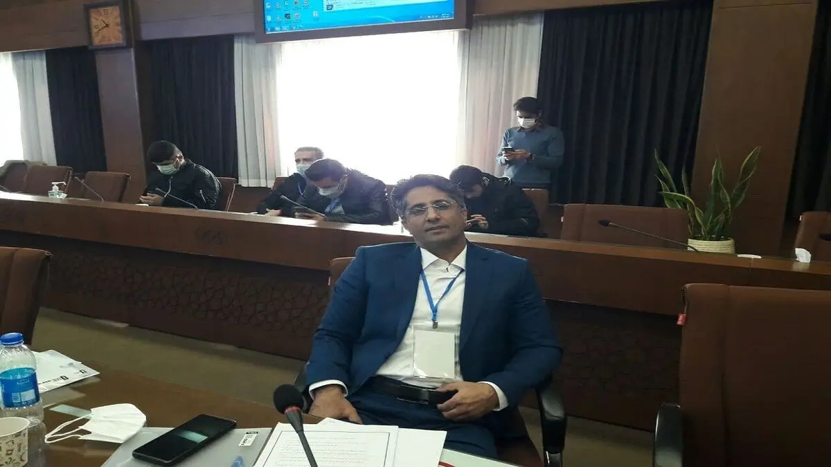 ثوری رئیس فدراسیون بوکس باقی ماند

