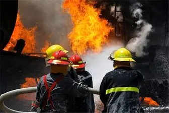 مهار آتش سوزی یک گاراژ در خیابان فدائیان اسلام