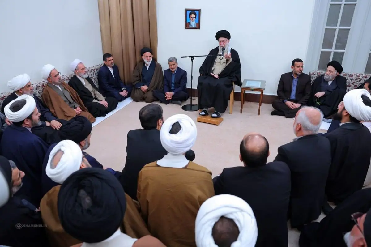 رهبر انقلاب: حوزه علمیه وامدار آیتالله جوادی آملی است