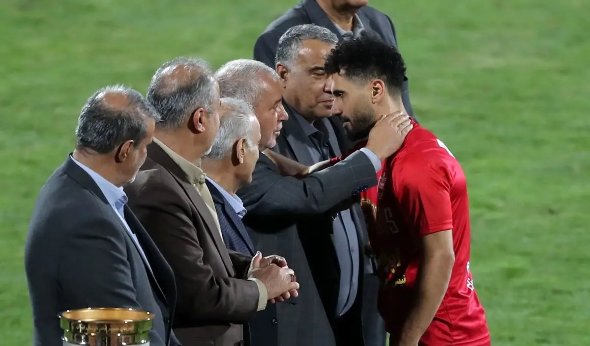 خبر خوش برای هواداران پرسپولیس| کاپیتان پرسپولیس به سپاهان رسید
