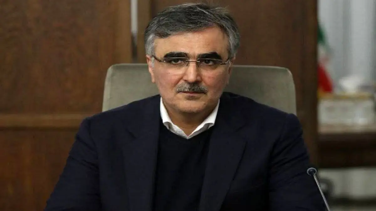بانکها باید از بنگاهداری خارج شوند