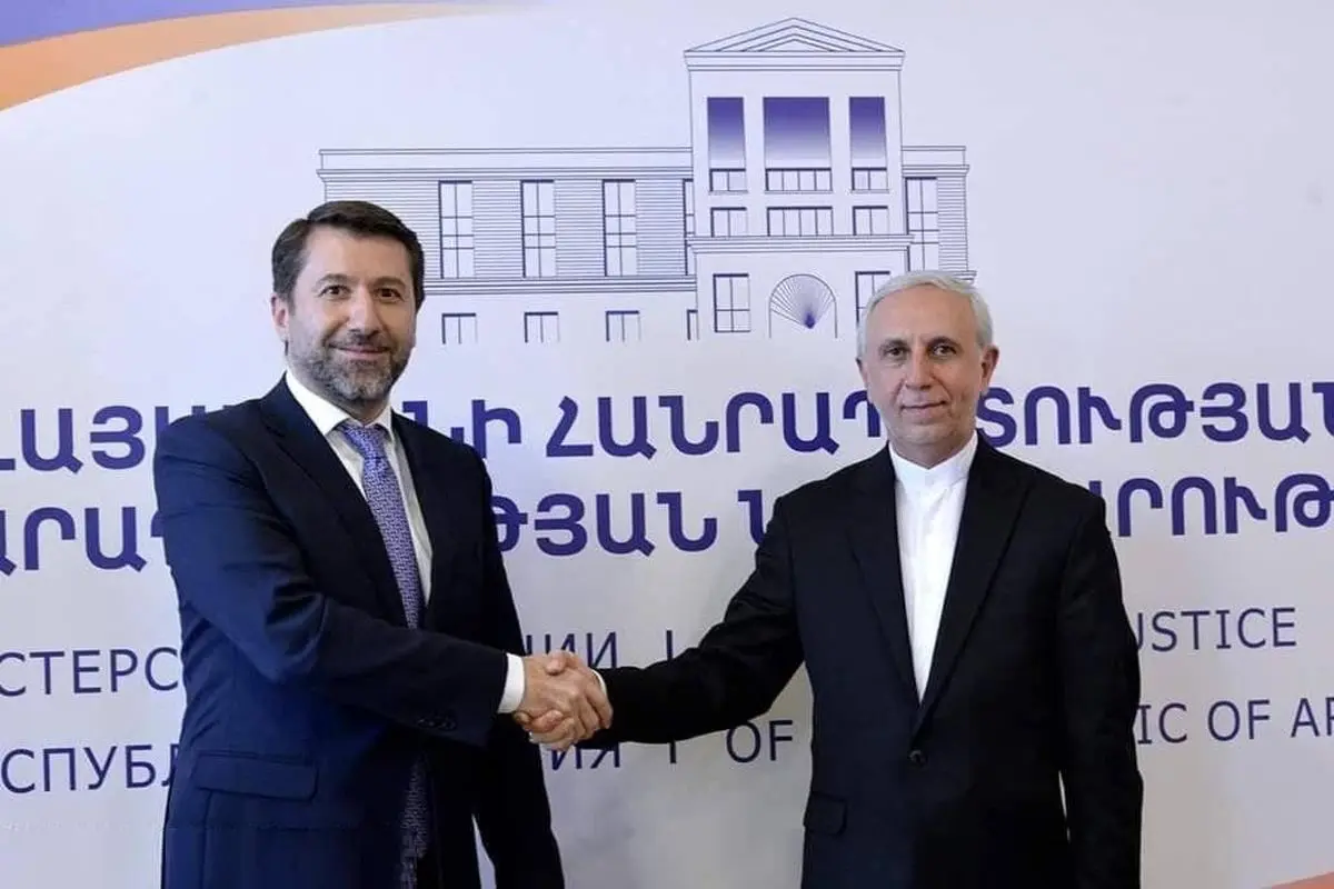مذاکرات سفیر ایران با وزیر دادگستری ارمنستان درباره انتقال محکومان