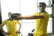 گزارش تمرین بازیکنان پرسپولیس در قطر/ بدنسازی با وزنه در هتل