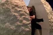 یک هفته زندگی یک هنرمند داخل سنگ!/تصاویر