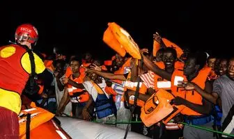 پناهجویان کشتی «ایلان کردی» وارد مالت شدند
