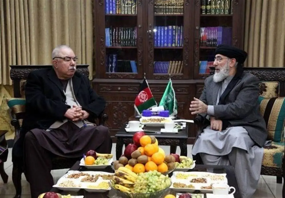 «ژنرال دوستم» و «حکمتیار» پس از ۲۴ سال دیدار کردند