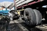 انحراف به چپ کامیون حادثه آفرید