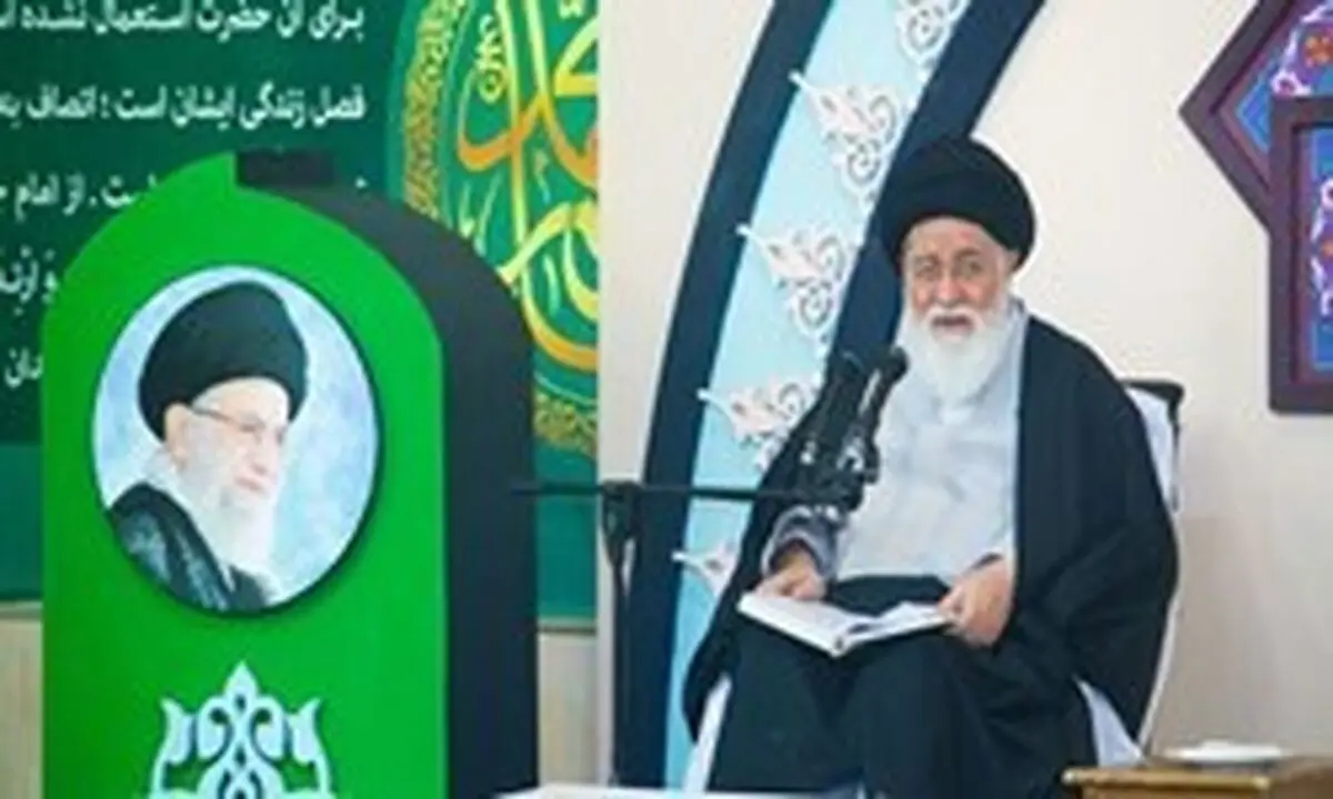 آیت‌الله علم‌الهدی: آمریکا و فرانسه به تکاپو افتادند