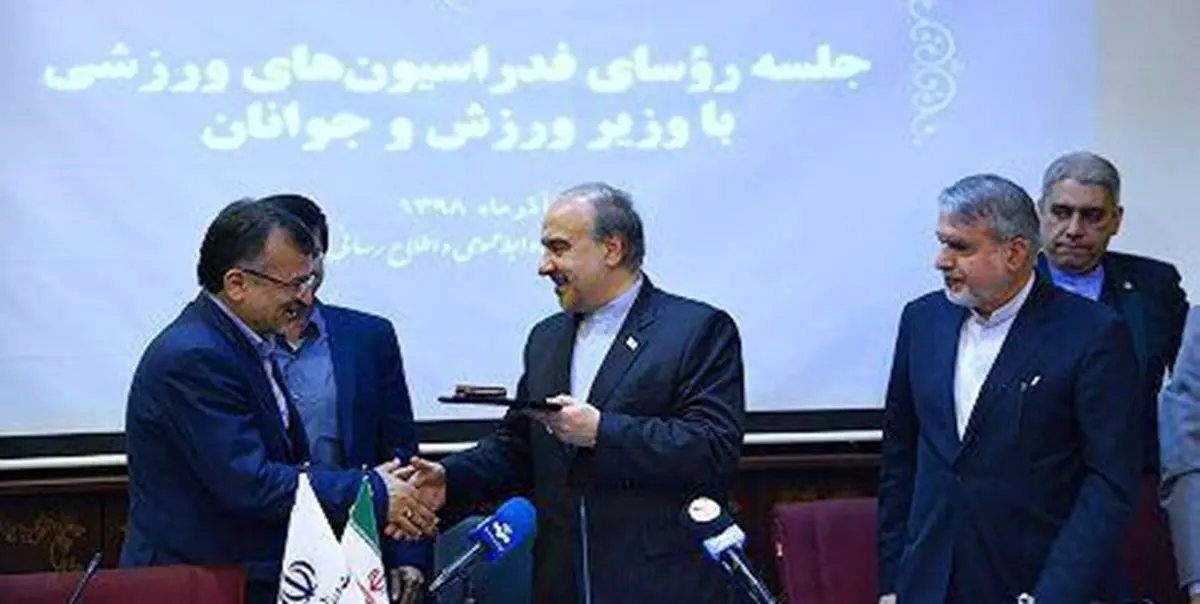 سلطانیفر از داورزنی تقدیر کرد