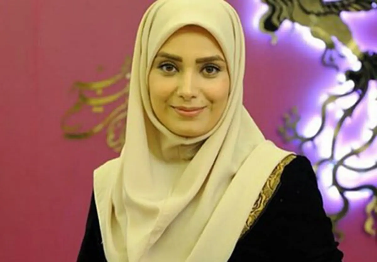 پوشش متفاوت خانم مجری و همسرش در حرم امام رضا/عکس
