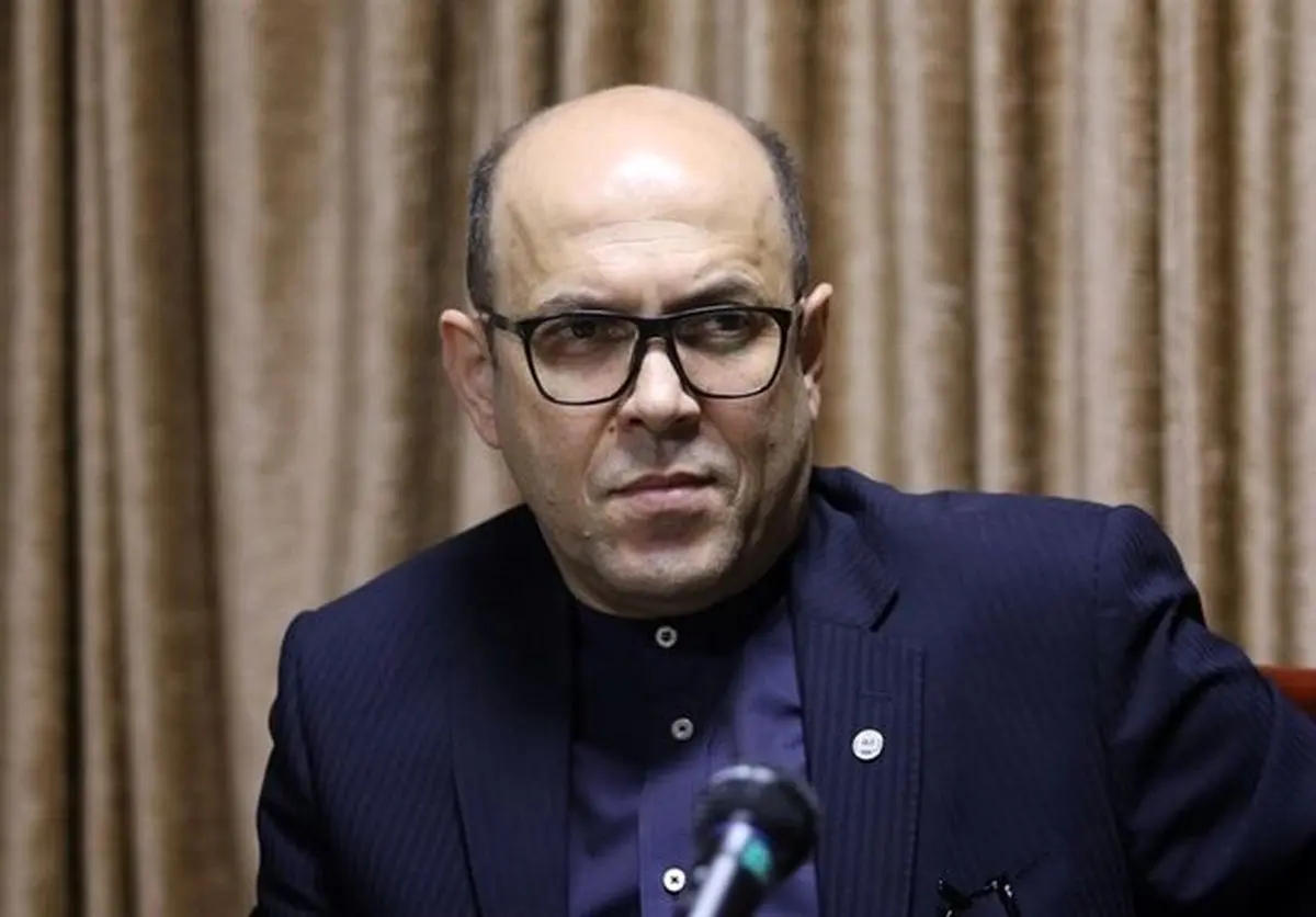 سعادتمند: از نامجومطلق به خاطر پذیرش مسئولیت تشکر می کنم