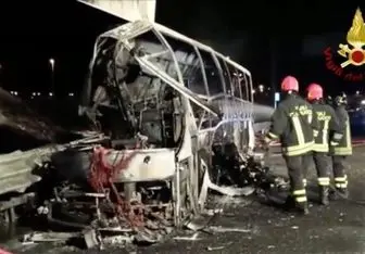واژگونی ‌یک اتوبوس در محور دیهوک به فردوس 
