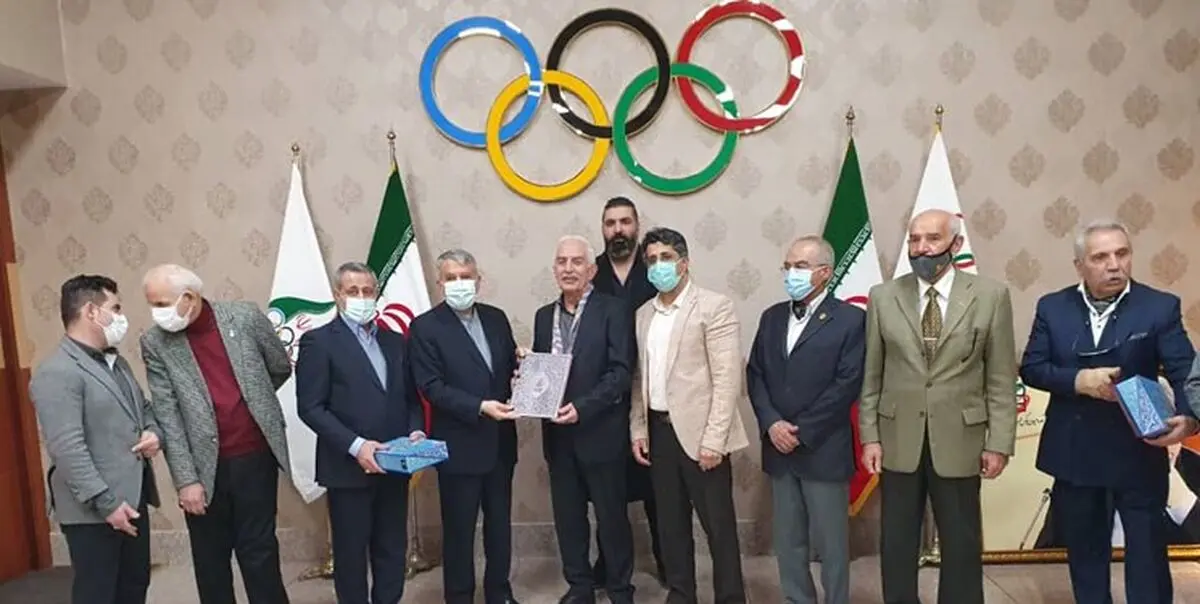 تقدیر از پیشکسوتان بوکس +عکس