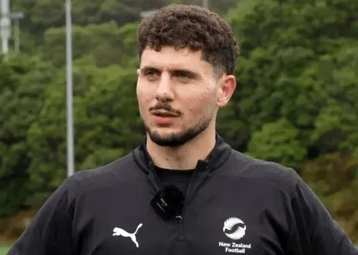 بازگشت کاکاچه مدافع نیوزیلندی ایران به مستطیل سبز