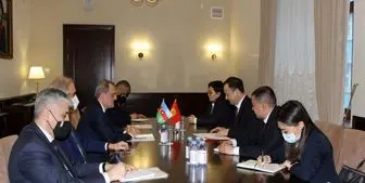 تاکید مقامات قرقیزستان و آذربایجان بر توسعه روابط اقتصادی و تجاری