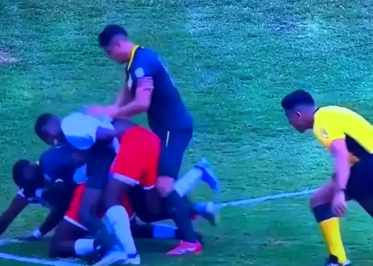 وقت‌کشی عجیب‌ در فوتبال کلمبیا