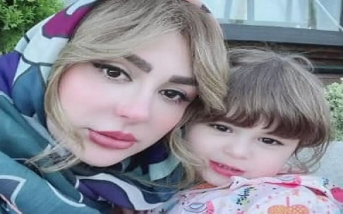 نیوشا ضیغمی و لنا کوچولوی بانمک
