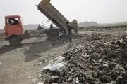 رودخانه ای که در زباله ها دفن شده است+تصاویر