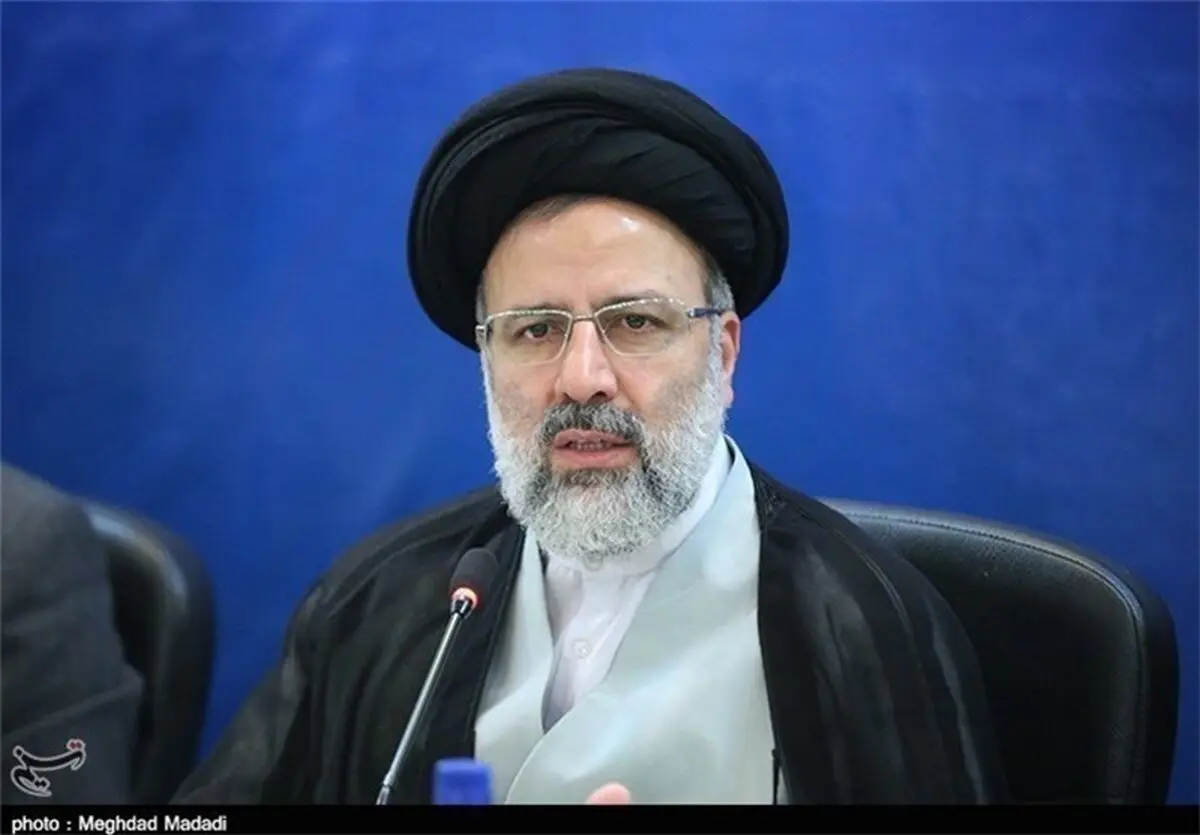
۱۷ هزار کارگاه تعطیل شده‌اند که باید مجدد فعال شوند/کسانی که مردم را ناامید کرده‌اند باید پاسخگو باشند/باید از جوانان بیکار خجلت‌زده باشیم