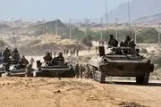 ورود تانک های سپاه پاسداران به منطقه عملیاتی رزمایش پیامبر اعظم/ فیلم
