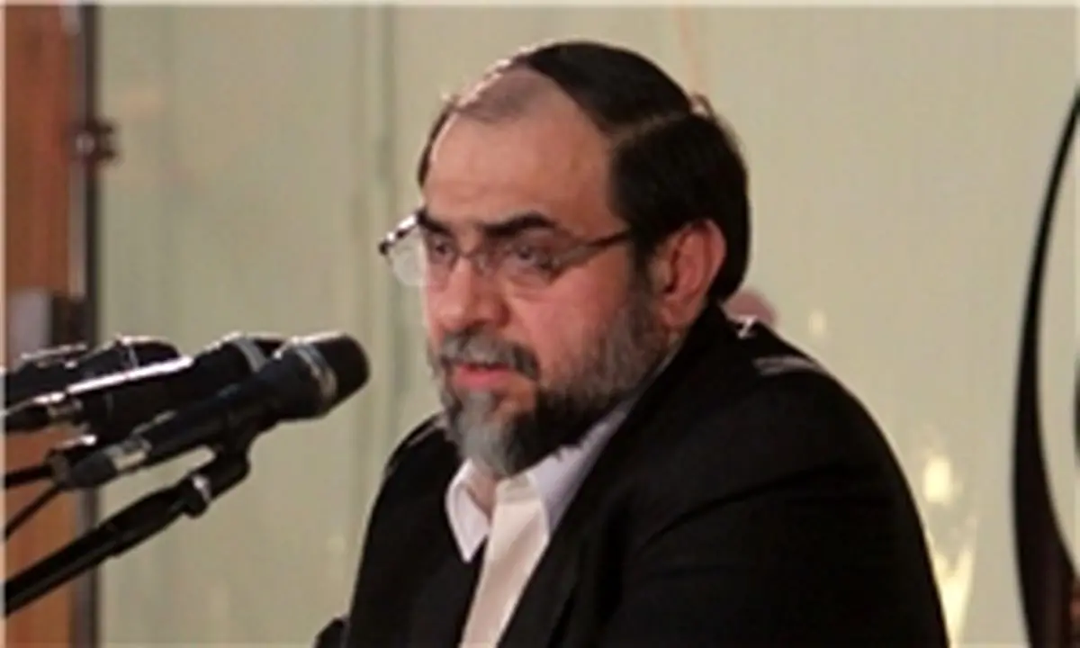 رحیم‌پور ازغدی از «انقلاب اسلامی و فضای مجازی» می‌گوید