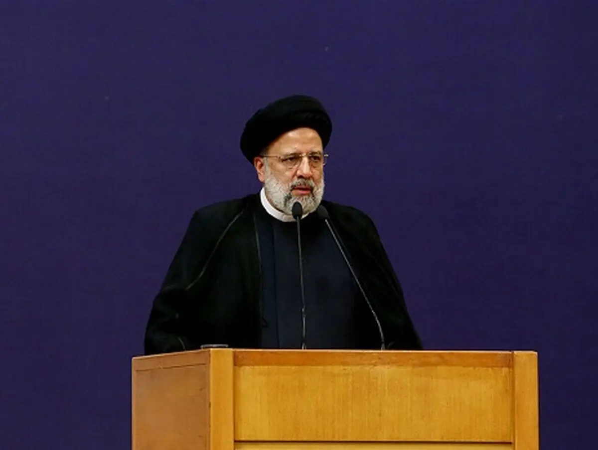 شایعه پراکنان و دروغ پردازان همچون منافقان هستند