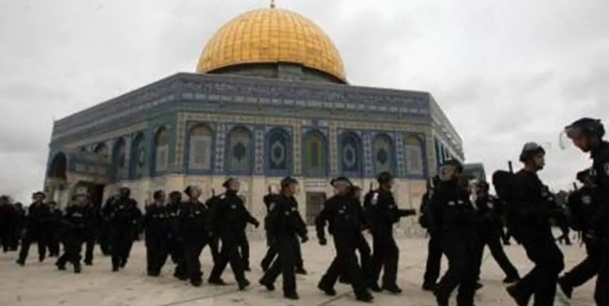حمله نظامیان رژیم صهیونیستی به نمازگزاران فلسطینی