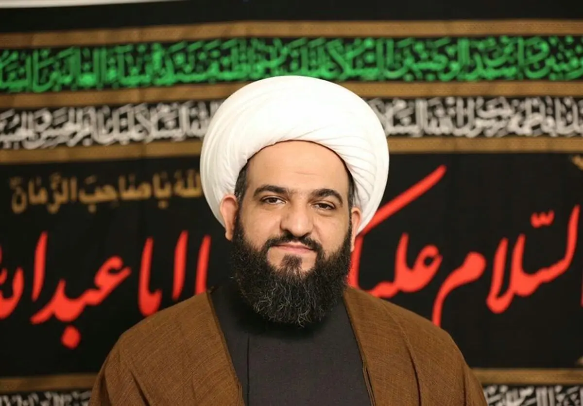 مشت زنی یک روحانی در اعتراض به فساد اخلاقی در جامعه روحانیت/فیلم