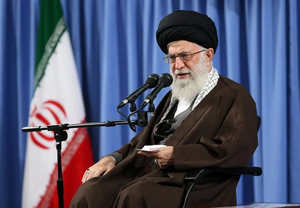 روایت امام خامنهای از دو فرصت و یک خطر ابزار رسانهای جدید
