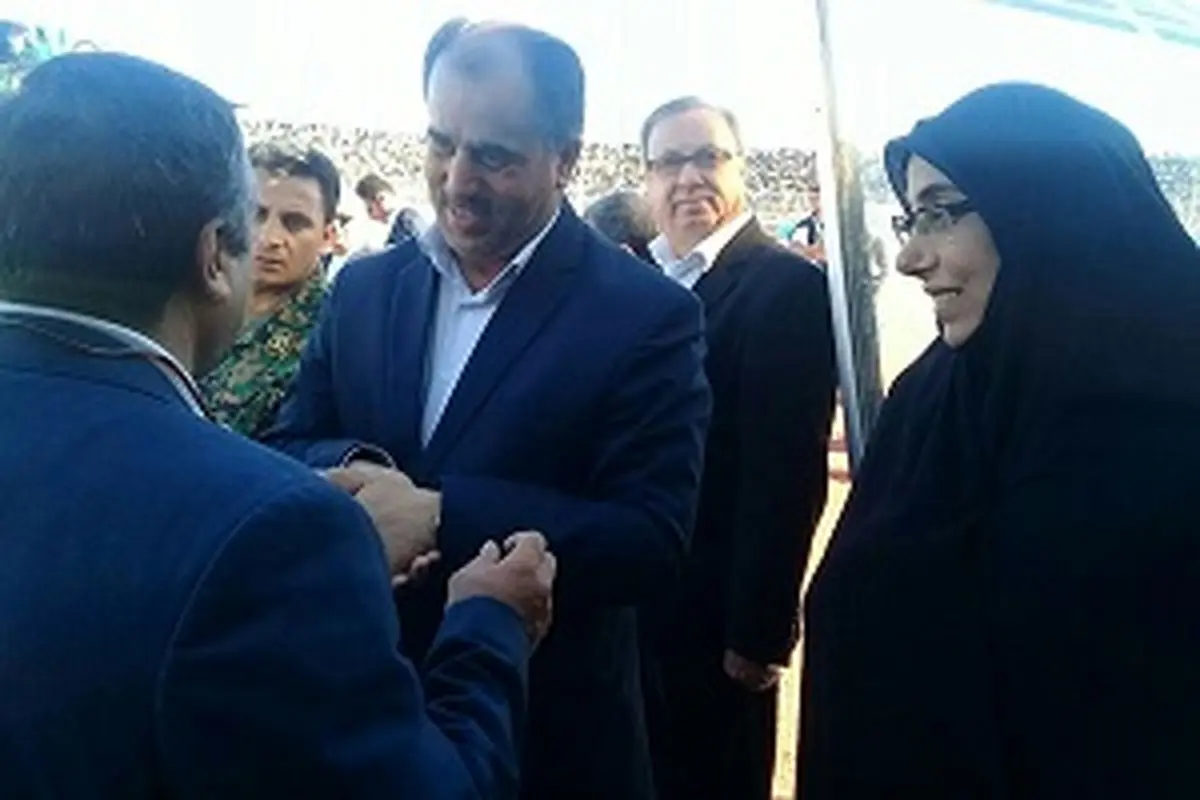 حضور یک خانم در بازی امروز پارس جنوبی و پرسپولیس