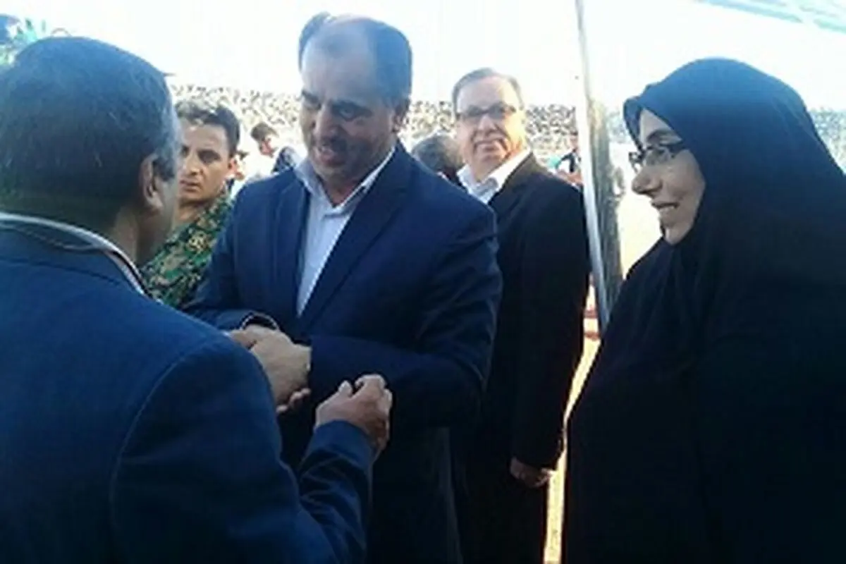 حضور یک خانم در بازی امروز پارس جنوبی و پرسپولیس