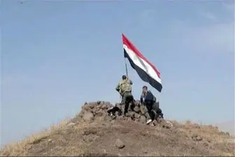 اهتزاز پرچم سوریه در قلمون شرقی 