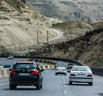 اعلام وضعیت جوی و ترافیکی جاده‌ها/ اختصاص یک محور برای تردد کاروان‌ زائران امام‌رضا (ع)
