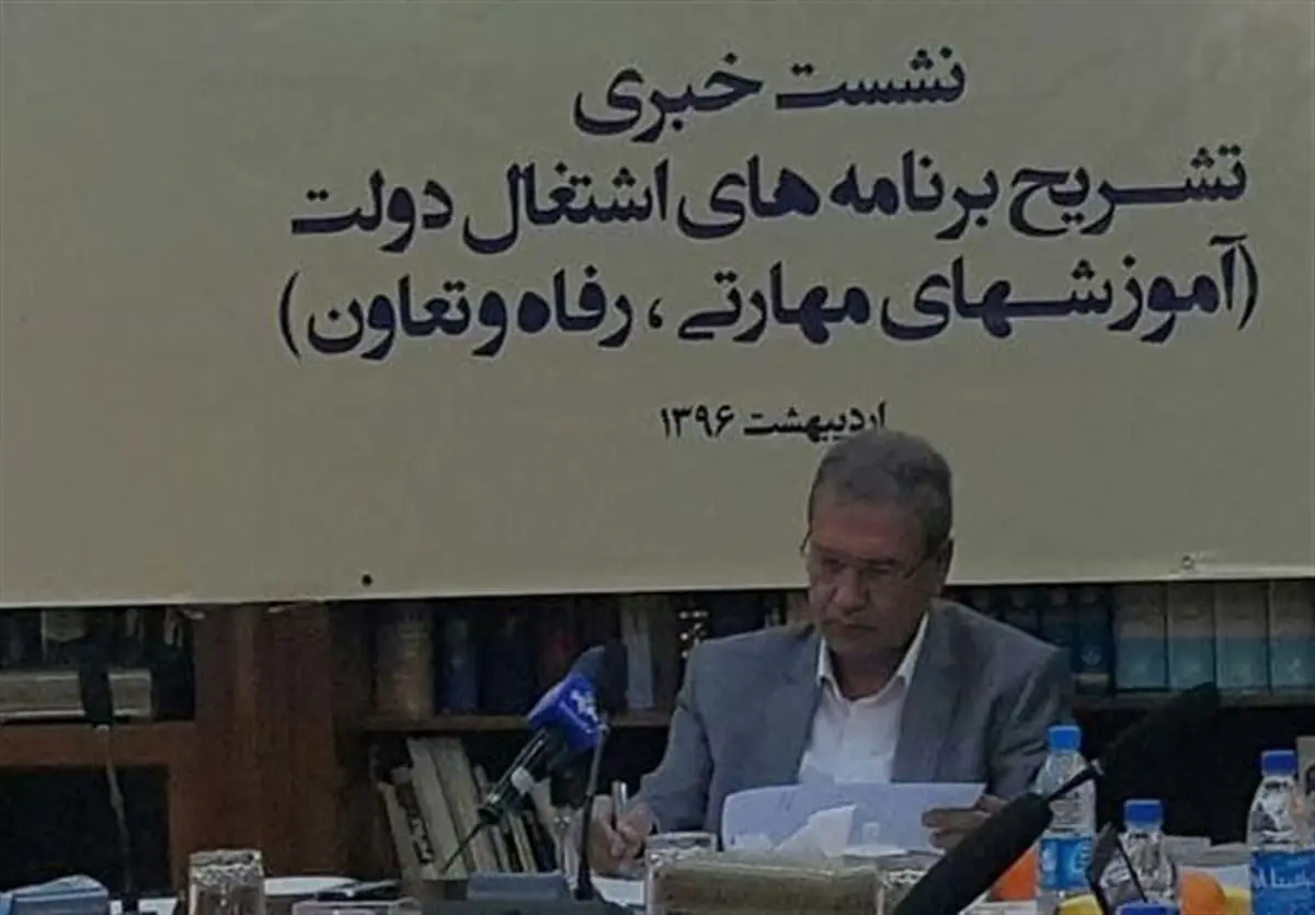 ربیعی توان پاسخگویی ندارد؟