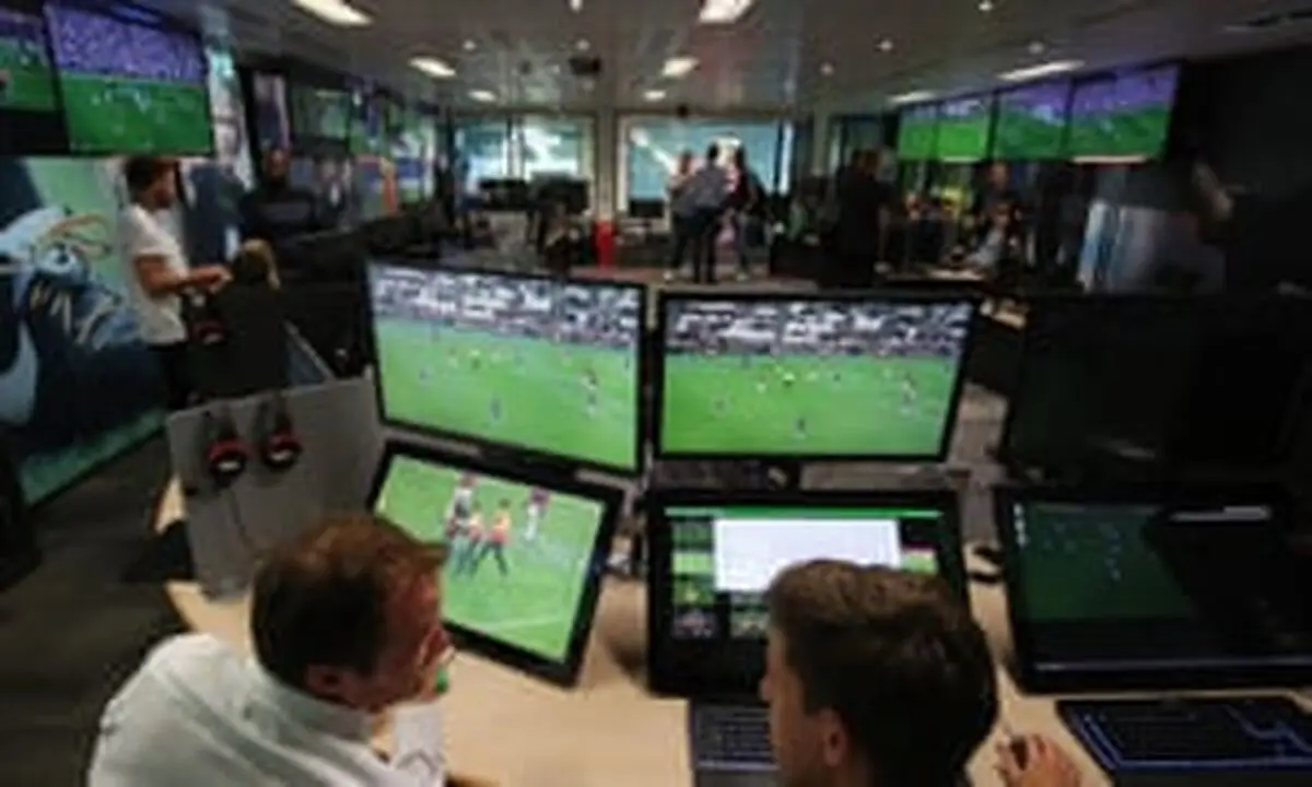 VAR از فصل بعد در لیگ برتر فوتبال ایران