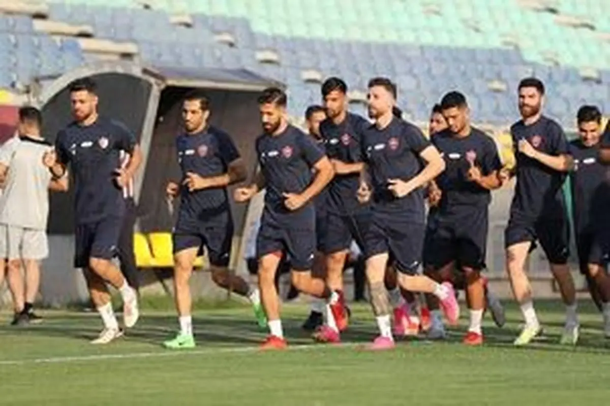 زمان سفر اروپایی پرسپولیس