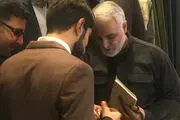 خواننده پاپی که از حاج قاسم انگشتر گرفت/ عکس