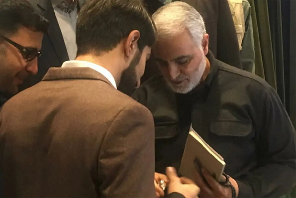 خواننده پاپی که از حاج قاسم انگشتر گرفت/ عکس
