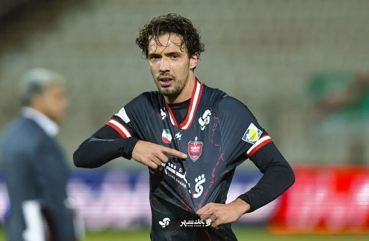 بازیکن پرسپولیس خطاب به اوسمار: بمان و تیم را قهرمان کن!