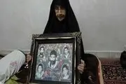 
روایت دیدار با مادری که با خاطره پنج شهید و یک فرزند مفقودش زندگی می کند
