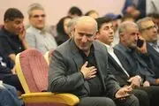 هدایت ممبینی بدون پاسخ به سوالات خبرنگاران رفت