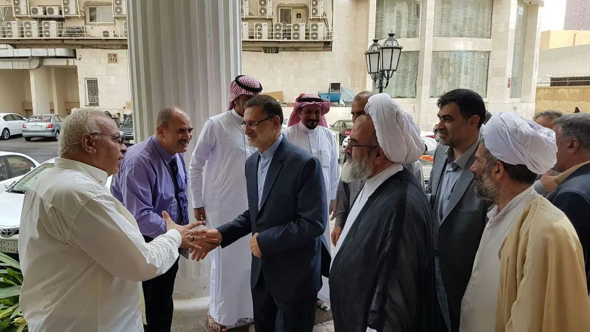 دیدار رئیس سازمان حج و زیارت با زائران ایرانی مستقردرمکه مکرمه