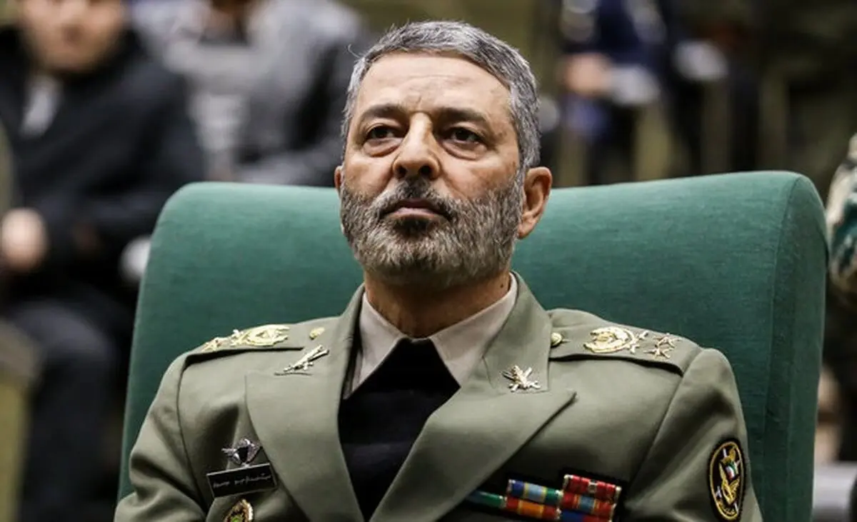  اراده خود را با به زیر کشیدن استکبار از اریکه تفرعن نشان دهیم 