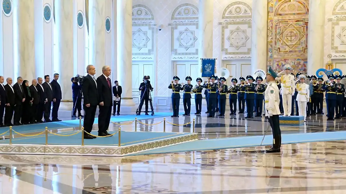استقبال باشکوه رئیس‌جمهور قزاقستان از پزشکیان