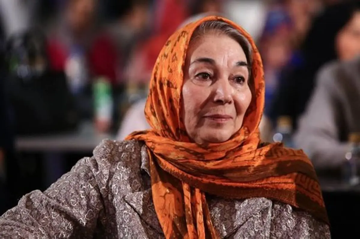 خانم بازیگر: لزوم بازگشایی سینماها در وضعیت فعلی کرونا را نمی‌فهمم
