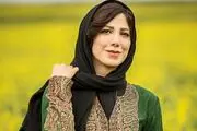 حرکت  عجیب خانم مجری که جنجال به پا کرد!‎/ عکس
