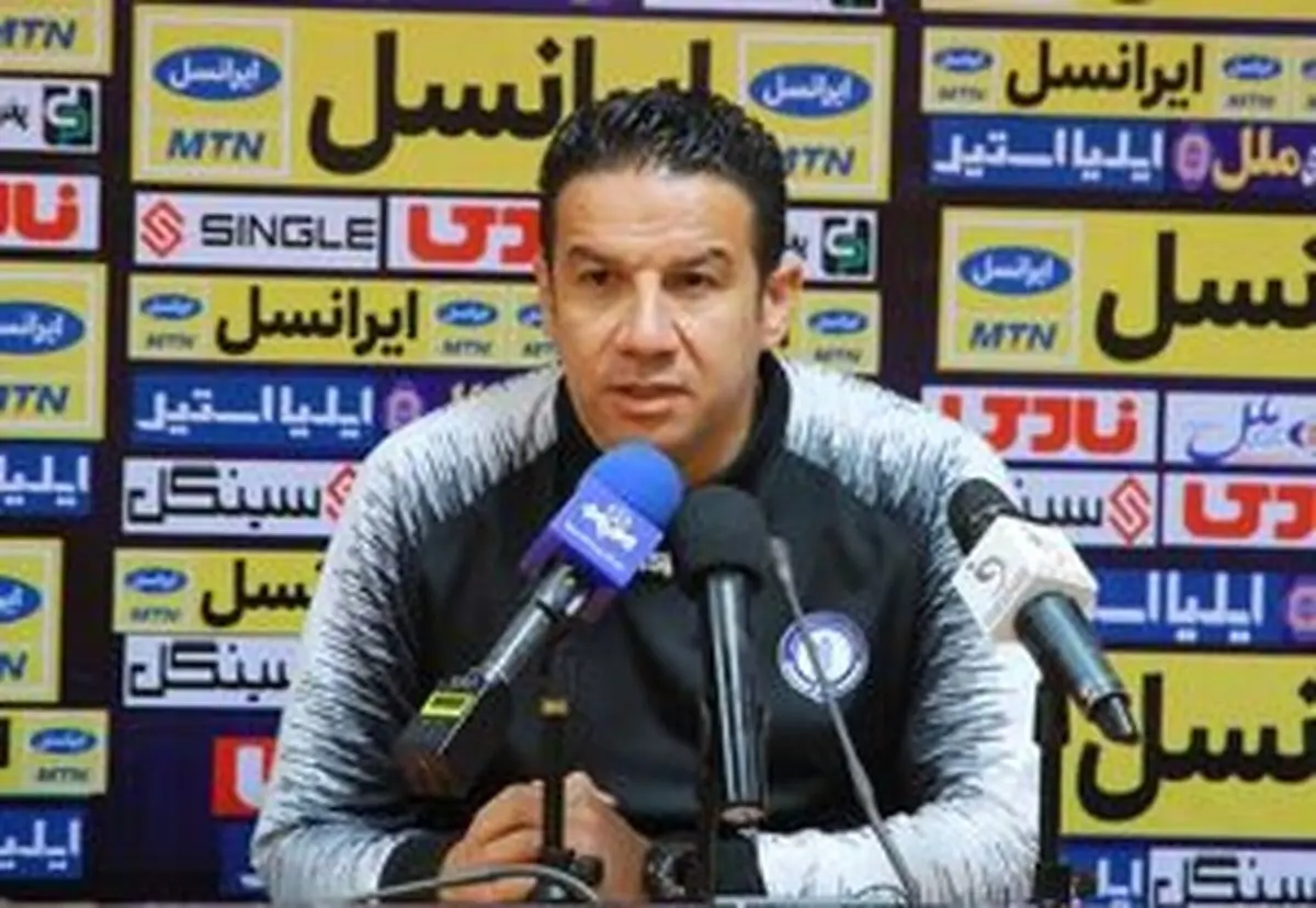 
اخبار استقلال/ مربی گل گهر: لیگ مسخره بازی شده است
