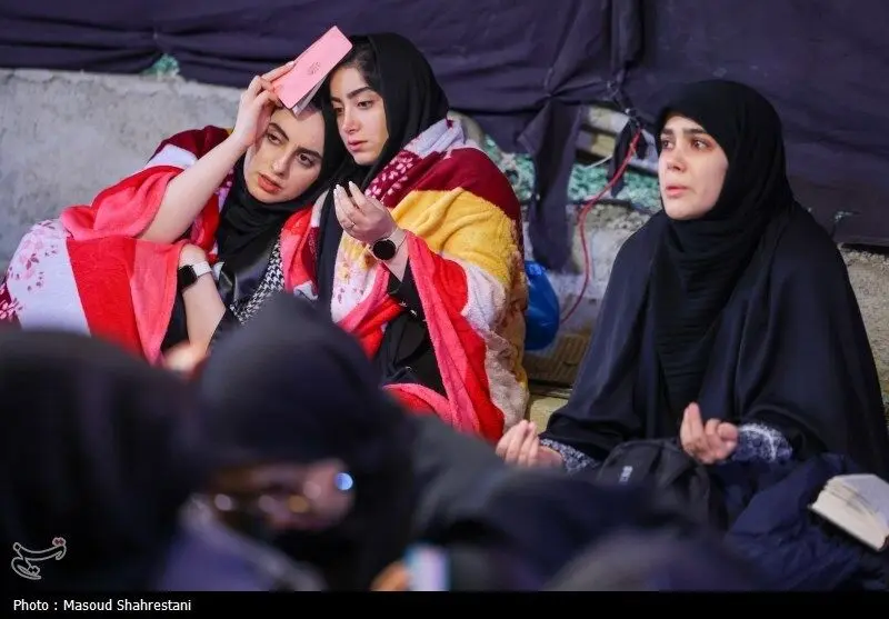 شب قدر در کهف الشهدا/ گزارش تصویری